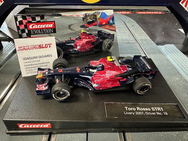 Carrera Evolution 27185 Toro Rosso STR1 #19